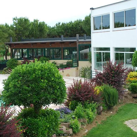 Eden Park Hotel 3*