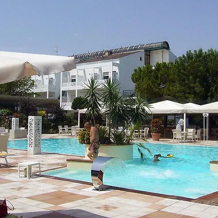 Eden Park Hotel