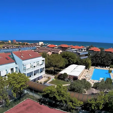 Eden Park 3* Marina di Montemarciano